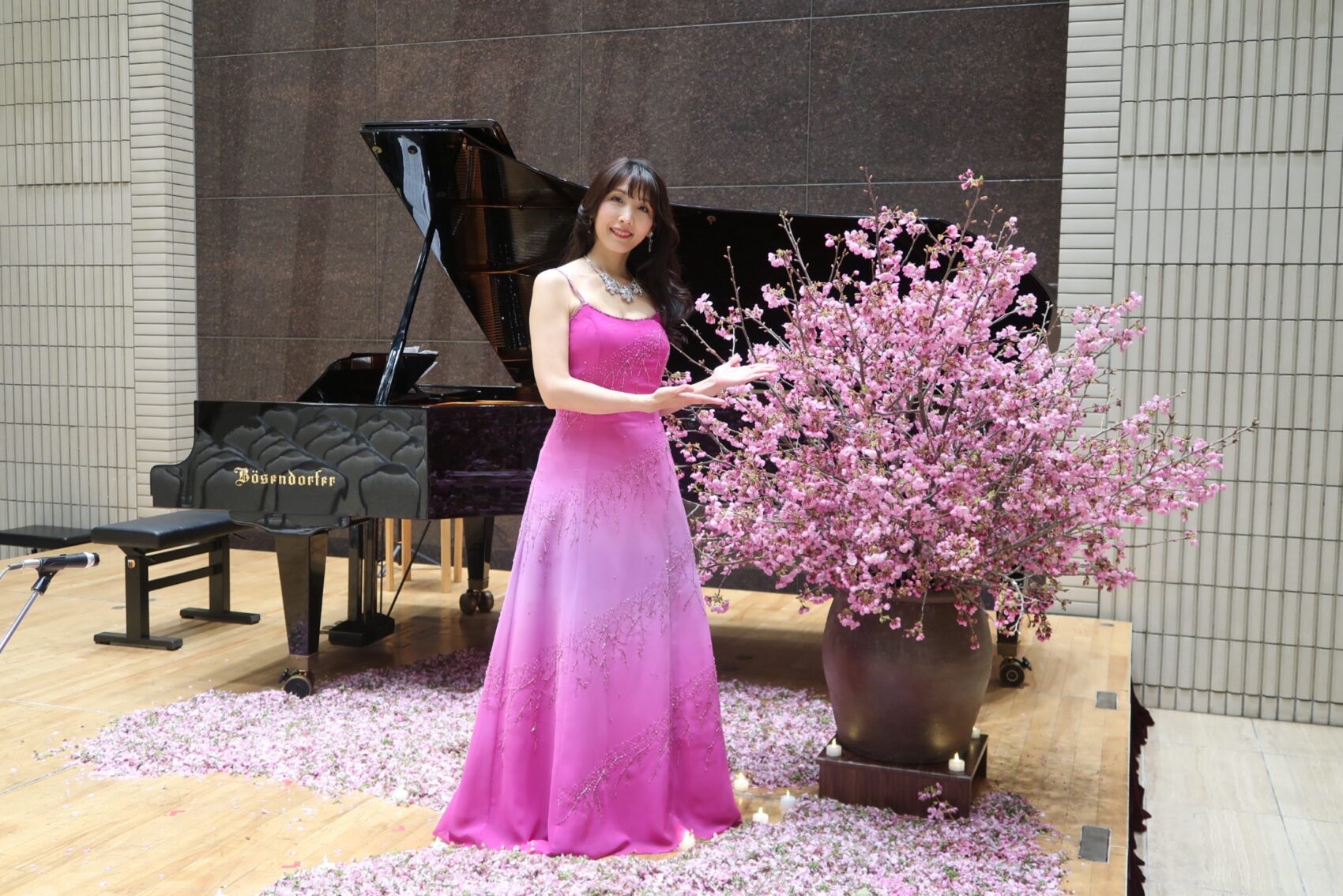 陽光桜 四季コンサート 藤波結花 ピアニスト 日本農業新聞